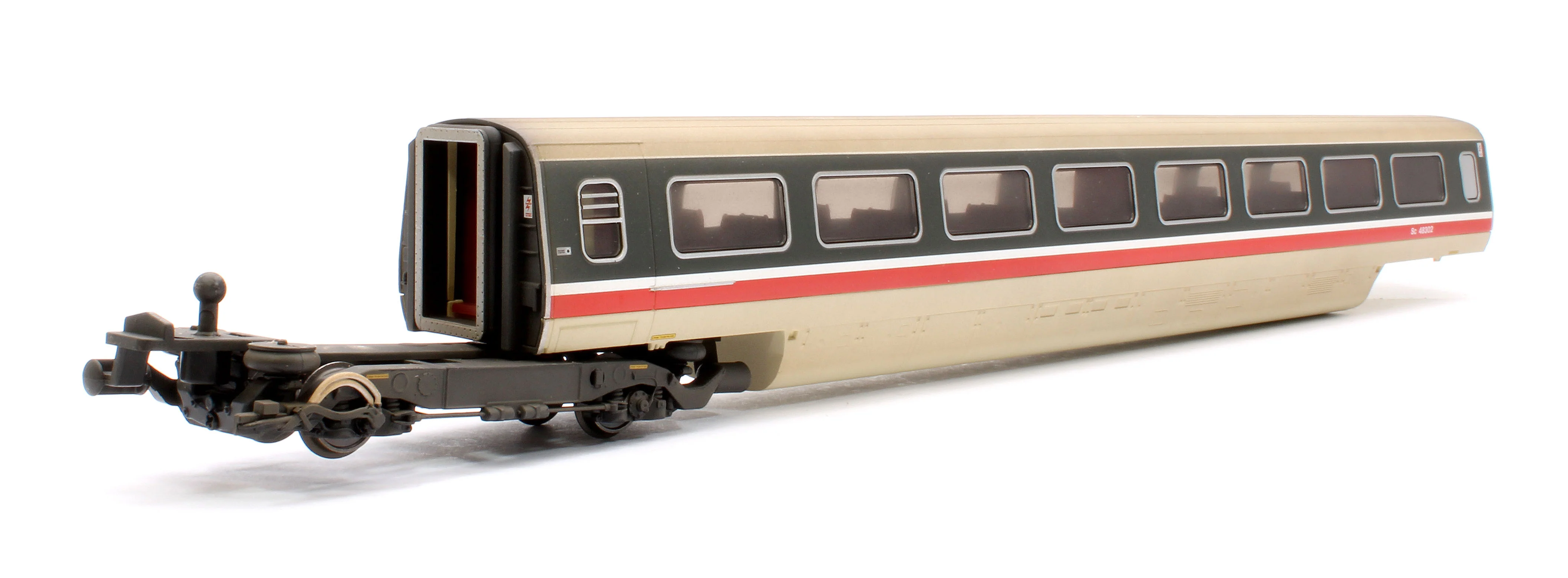 R40211-RW Pre-Owned Class 370 Advanced Passenger BR '48301 & 48302' Train 2-car TU Coach Pack - Weathered - Image 4