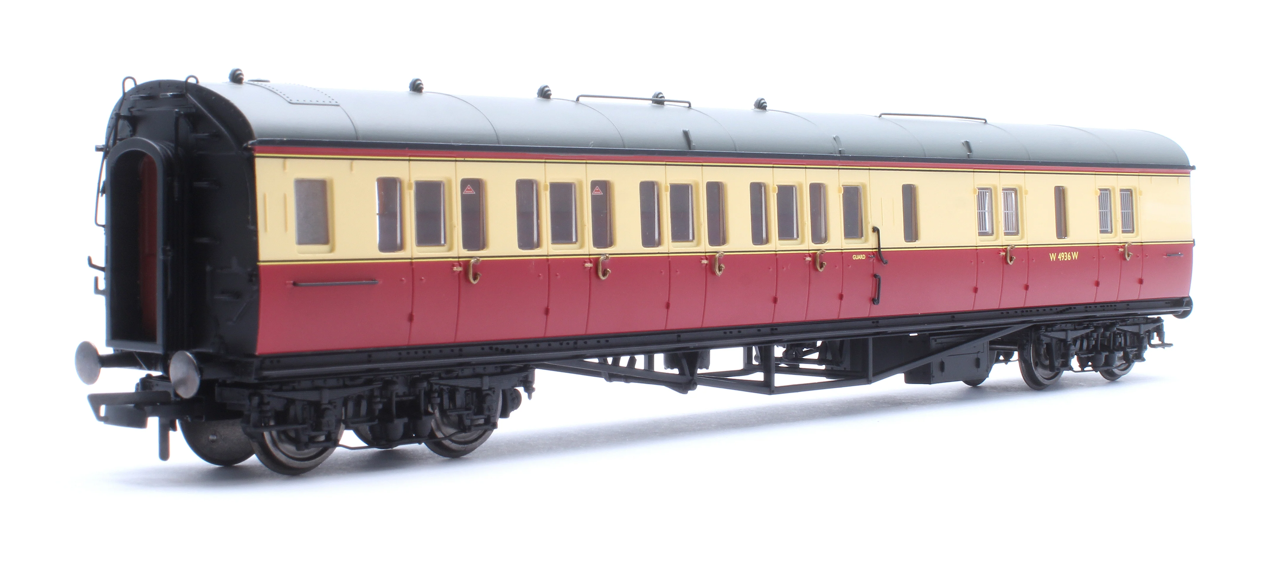 R40472 BR Collett Coaches Corridor Brake Third LH No.4936