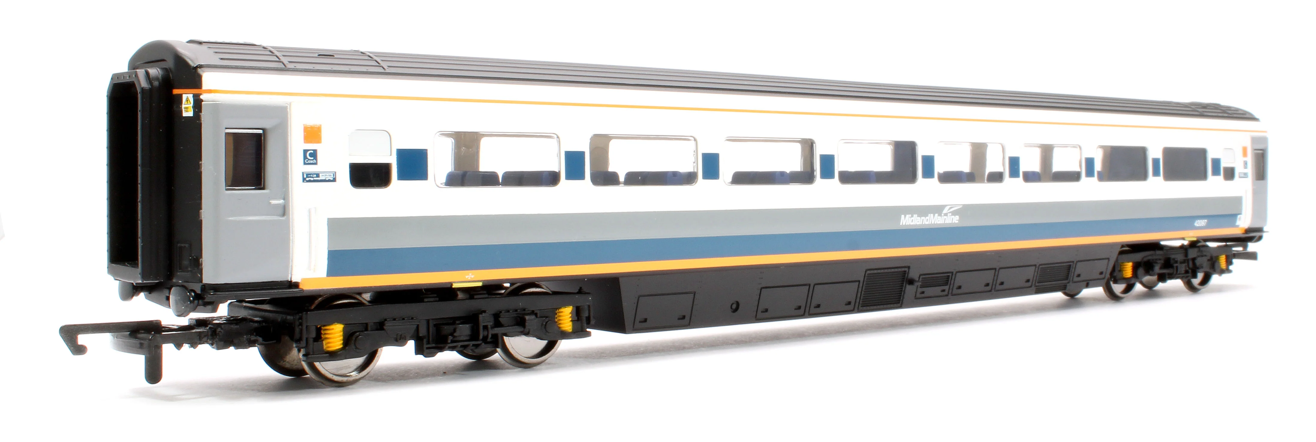 Pre-Owned Midland Mainline MK3 Standard Class Open Coach No.42097 - Image 3