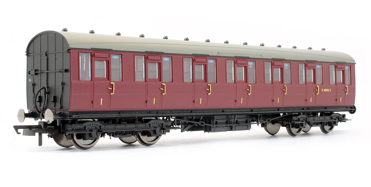 BR Gresley Suburban 1st Class Coach 'E81035E' - Image 2