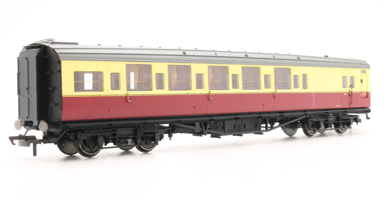 BR Maunsell Brake Third Class 'S3794S', Crimson & Cream