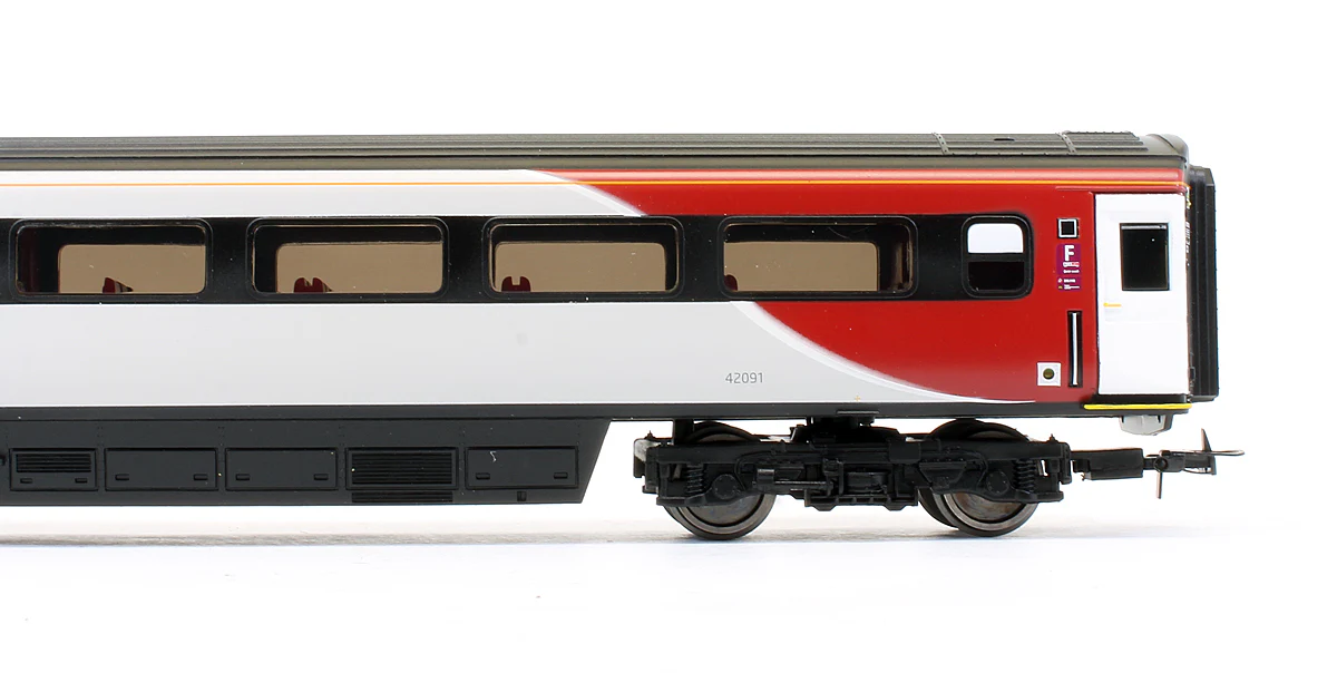 Pre-Owned LNER MK3 TSD Coach '42091' - Image 3