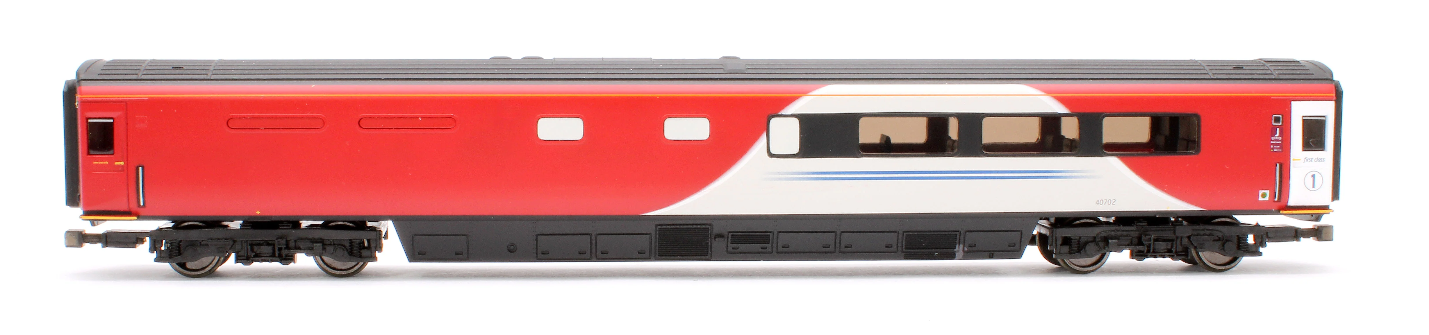 Pre-Owned Mk3 Buffet (TRFB) LNER Coach J No. 40702 - Image 2