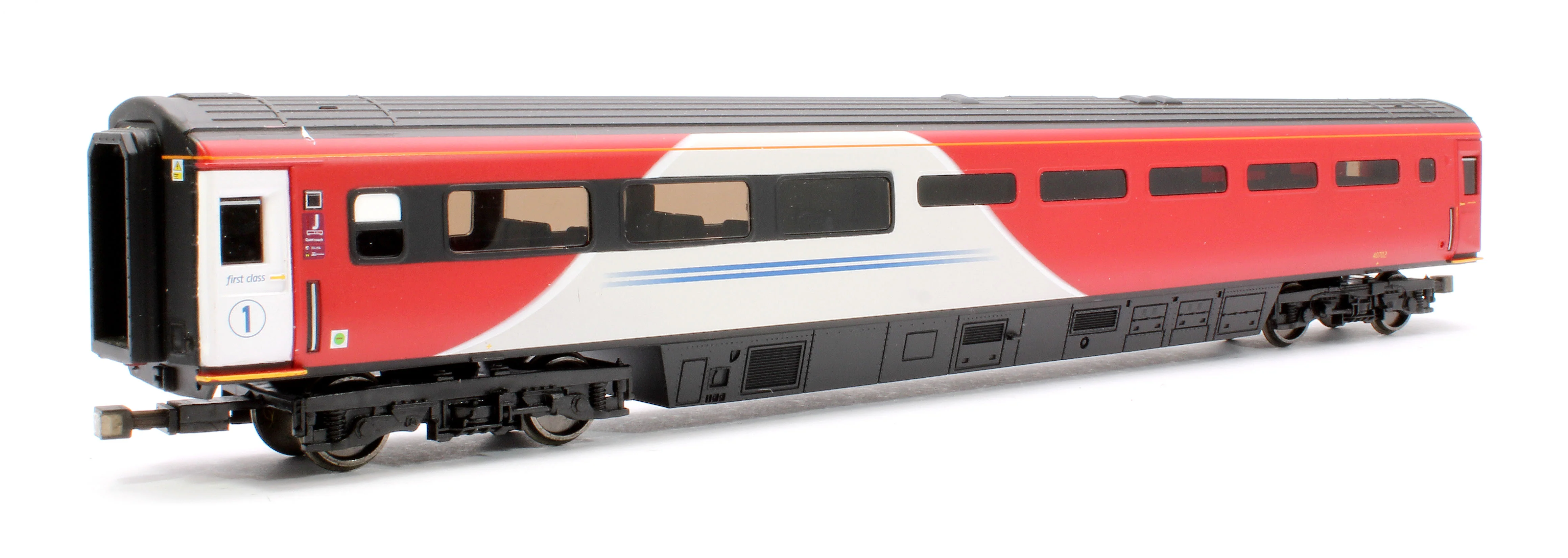 Pre-Owned Mk3 Buffet (TRFB) LNER Coach J No. 40702 - Image 3