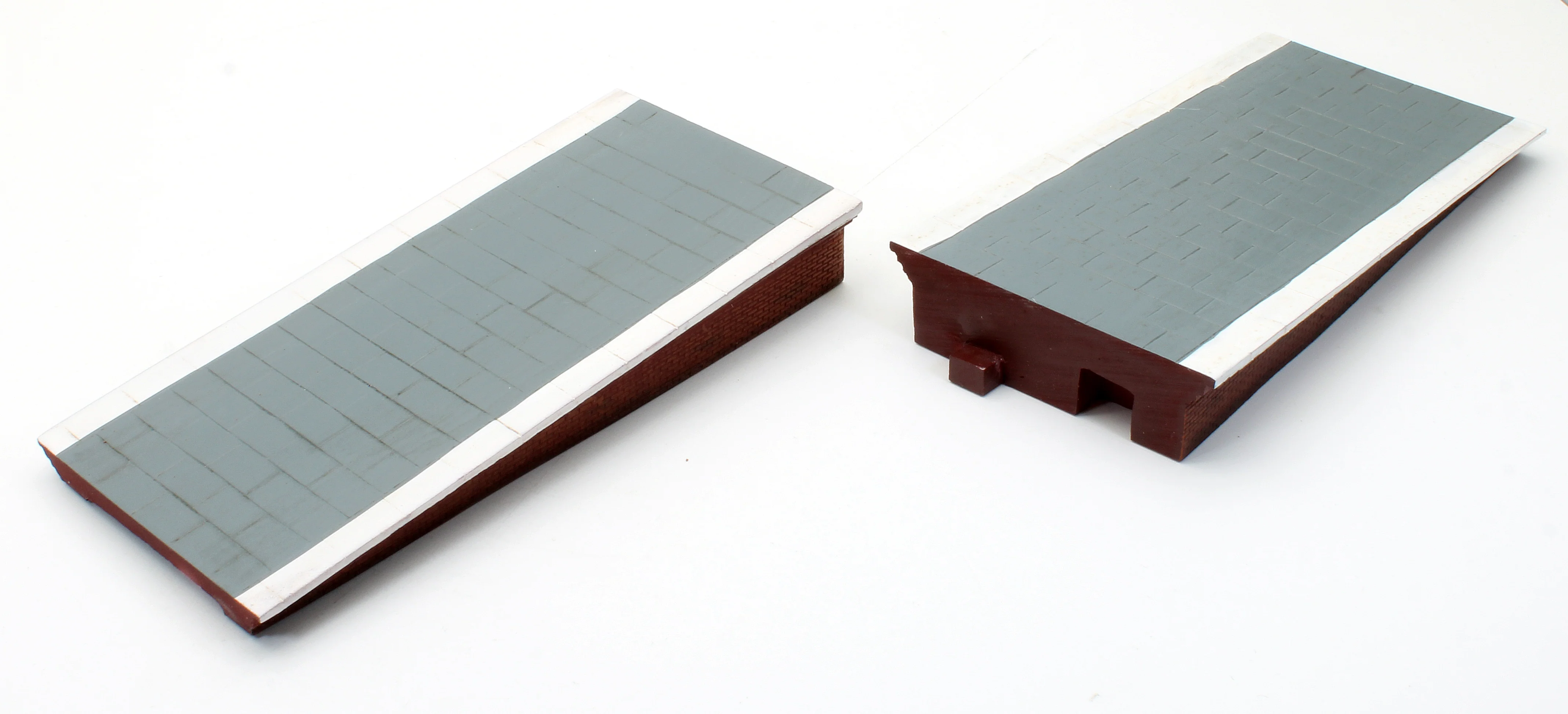 Pre-Owned R7370 Square End Platform x 2 - Image 2