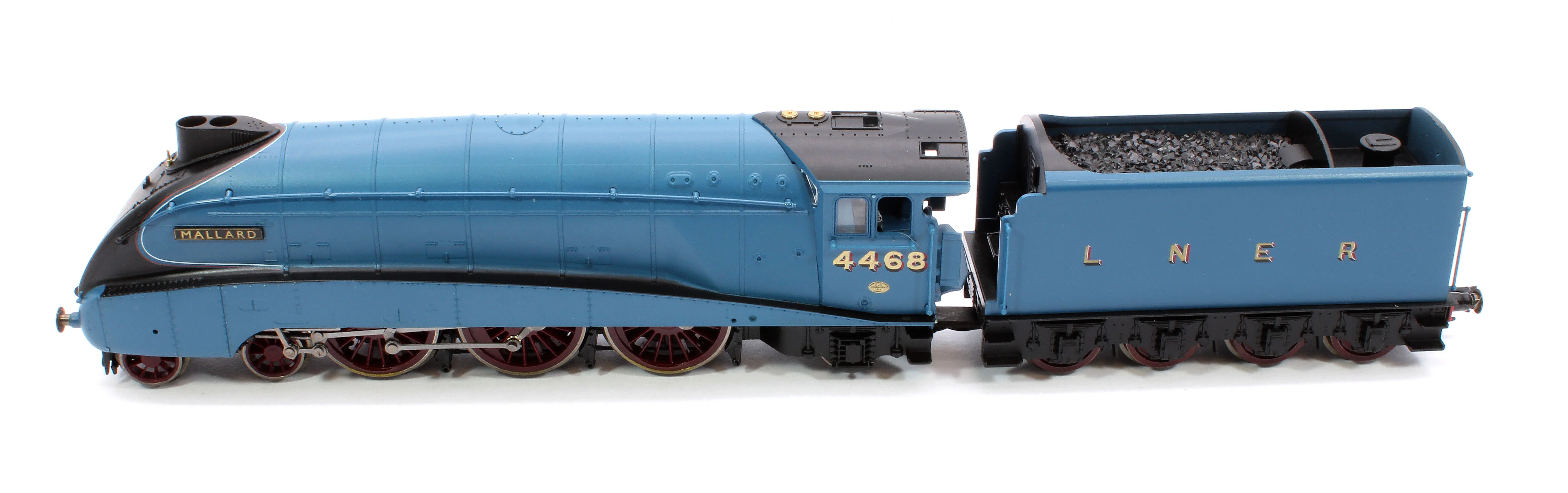 LNER Class A4 4-6-2 4468 'Mallard' Steam Locomotive - Image 10