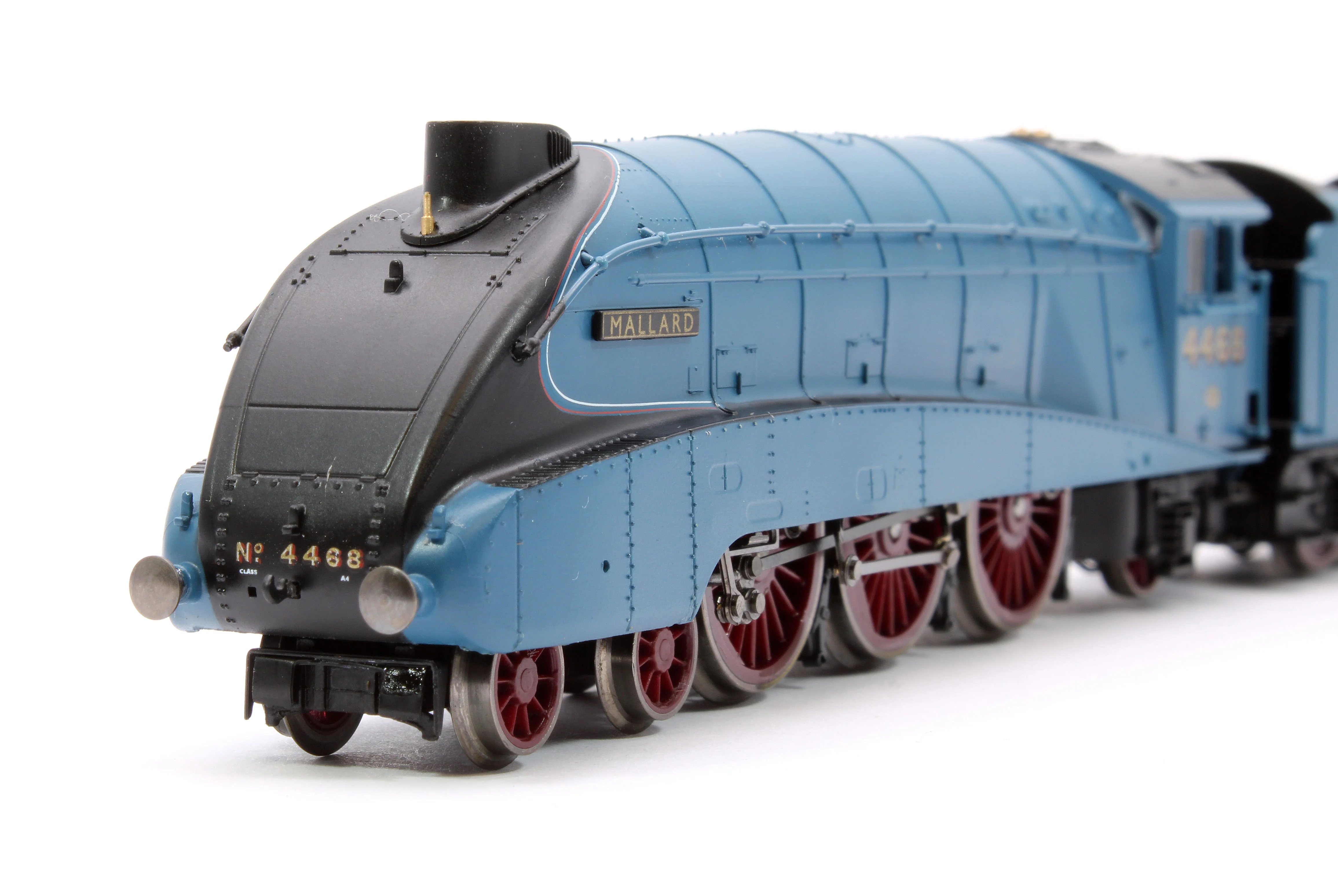 LNER Class A4 4-6-2 4468 'Mallard' Steam Locomotive - Image 8