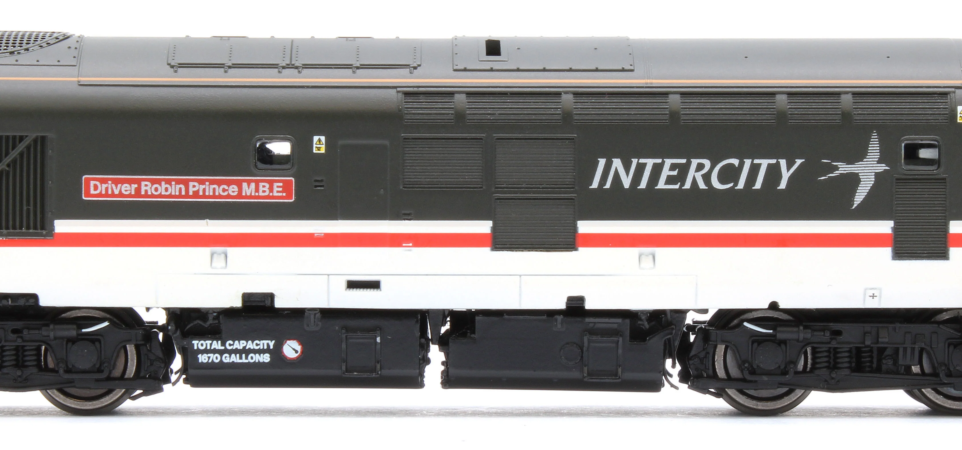 TT3045M Class 37/0 Intercity '37254' 'Driver Robin Prince M.B.E.' Diesel Locomotive - Image 10