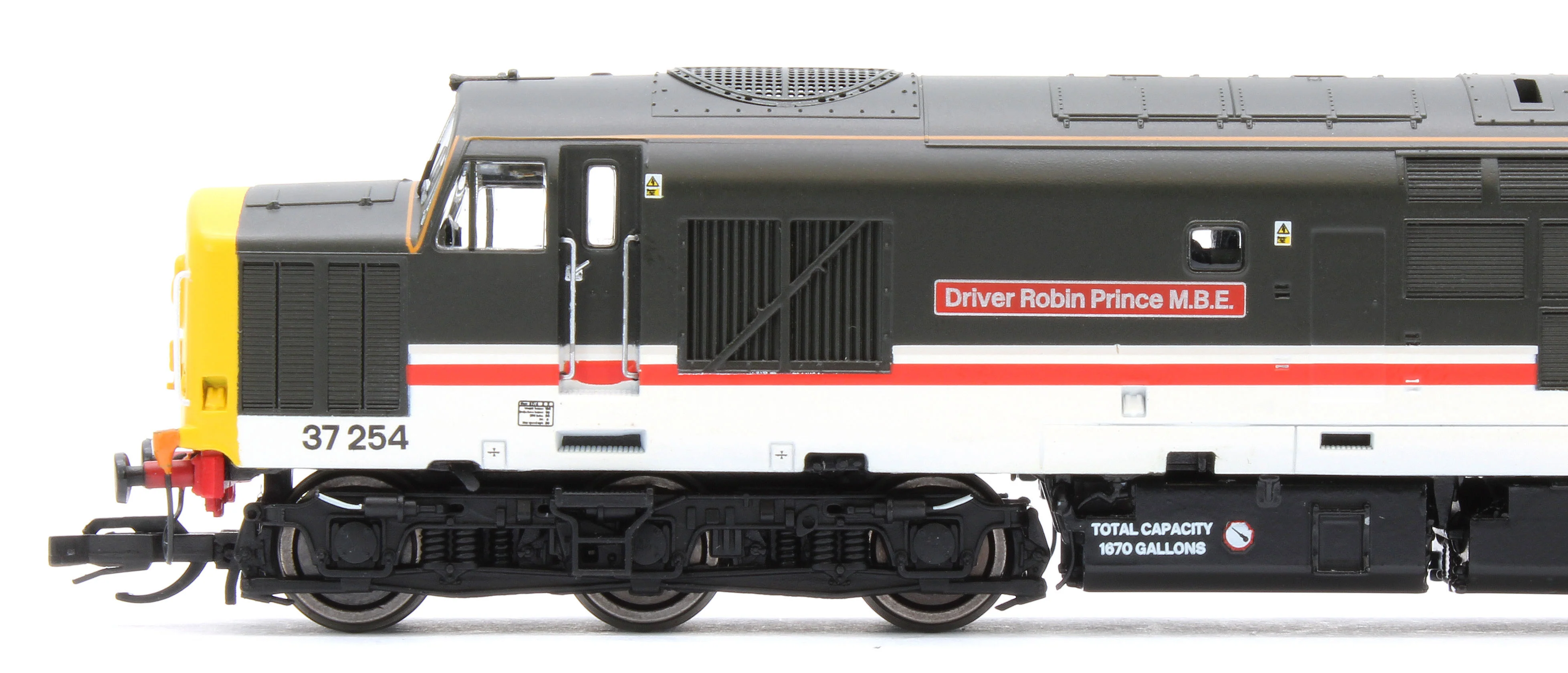 TT3045M Class 37/0 Intercity '37254' 'Driver Robin Prince M.B.E.' Diesel Locomotive - Image 9