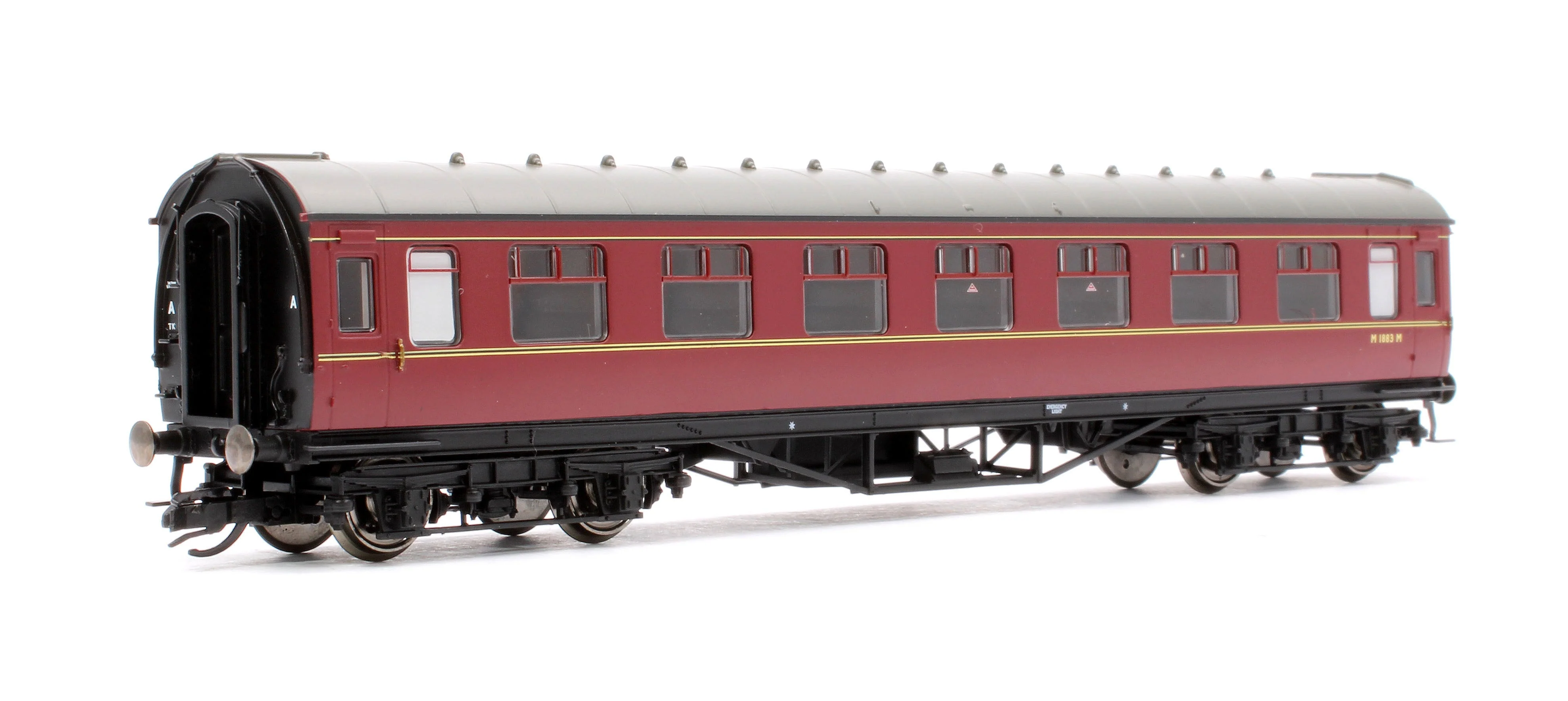Pre-Owned TT4033A LMS Period III 57' Corridor Third Coach BR Maroon M1883M - Image 3