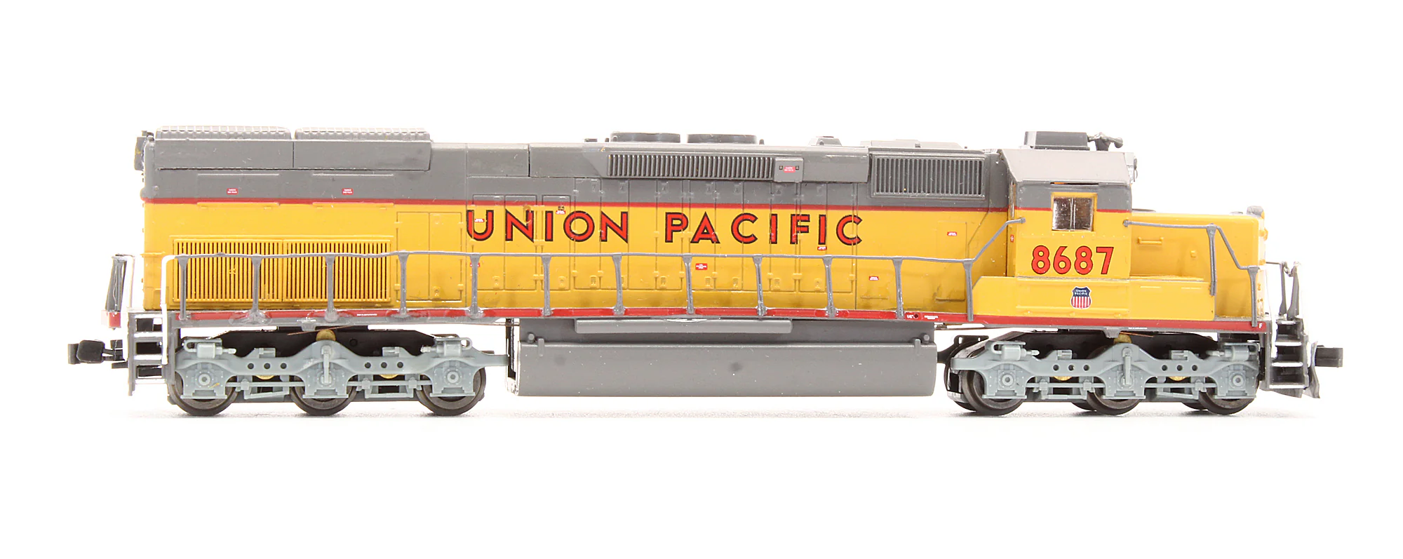 Pre-Owned SD40T-2 Diesel Locomotive Union Pacific - Road #8687 - Image 3