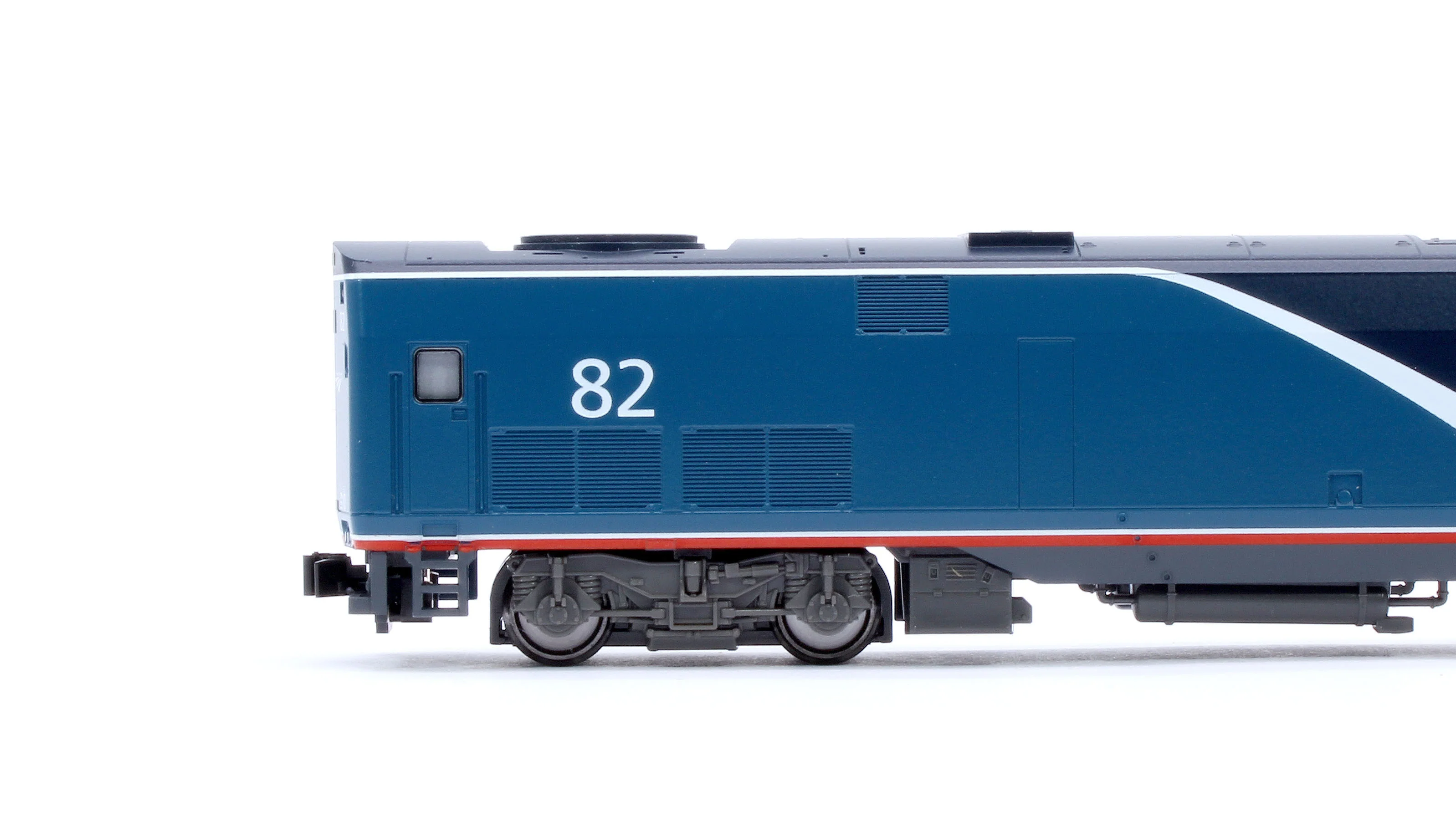 176-6040 GE P42 Amtrak PhVII 82 Diesel Locomotive - Image 8