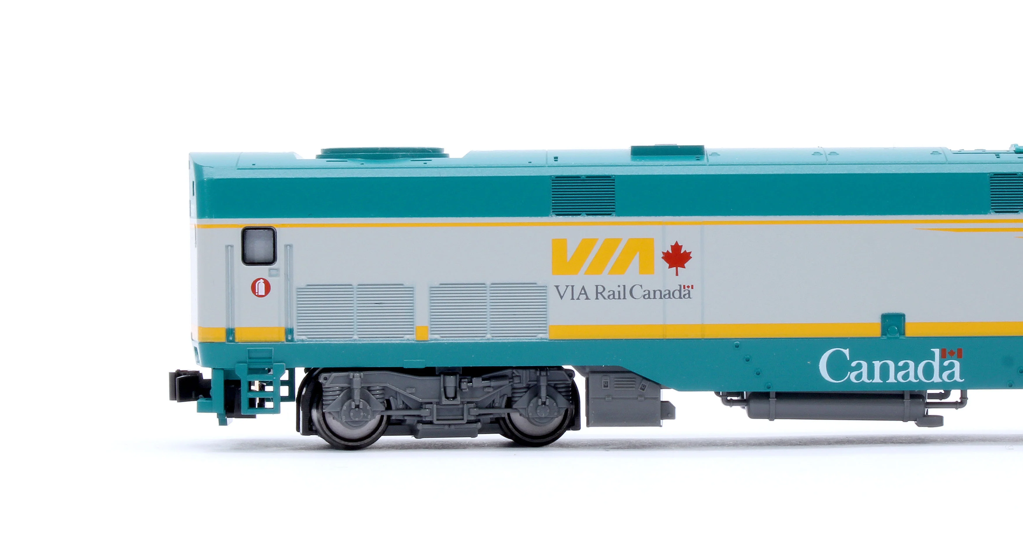 176-6042-DCC GE P42 VIA Rail 901 Diesel Locomotive - DCC Fitted - Image 8