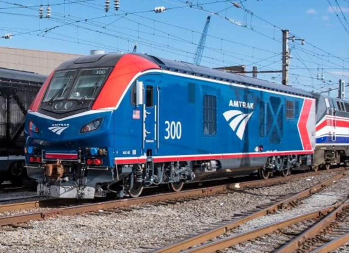 ALC-42 Charger Loco Amtrak PhVI 300 Diesel Locomotive - Image 2