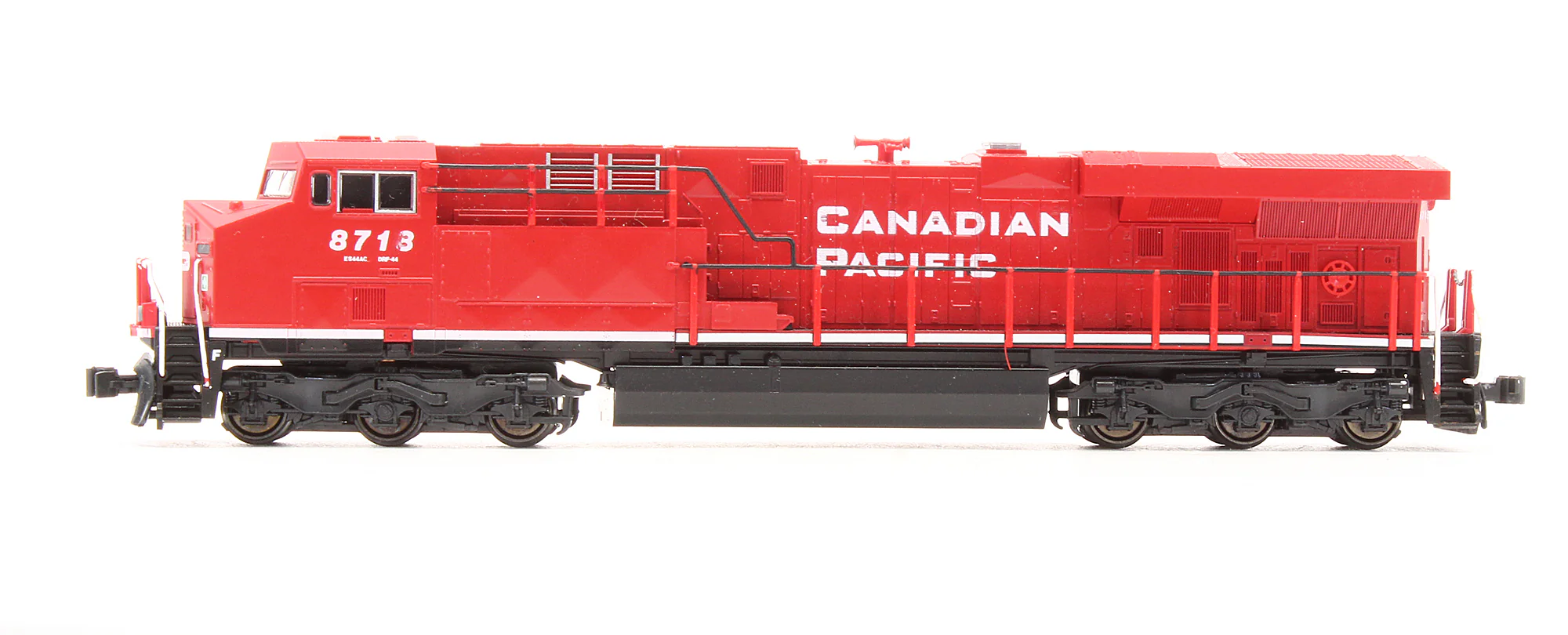 Pre-Owned 176-8904 ES44AC Diesel Locomotive Canadian Pacific - Road #8713 - Image 4
