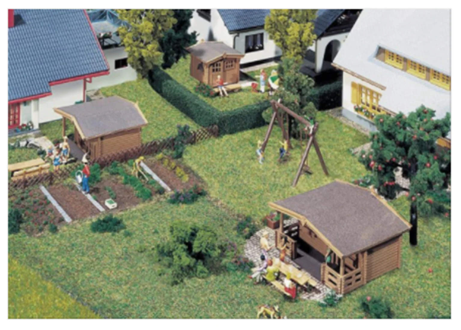 Summerhouses (3) Building Kit - Image 2