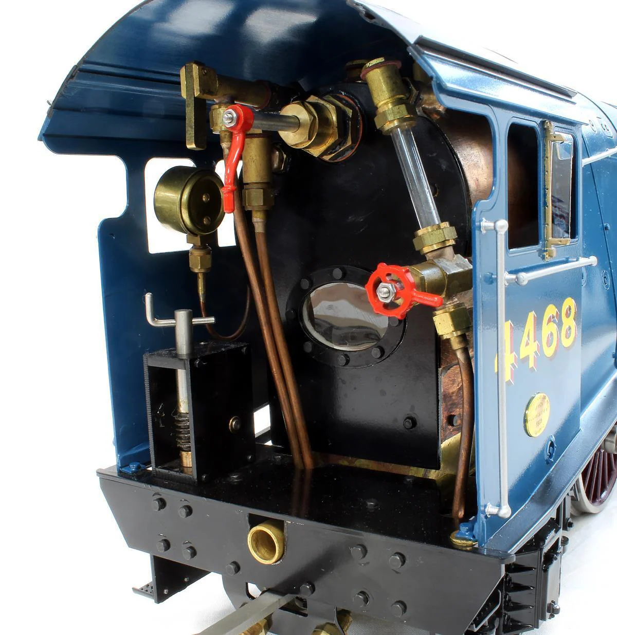 Kingscale 'Gauge 3' Gas-Fired LNER Blue 4-6-2 Class A4 4468 'Mallard' Unvalanced - Image 7