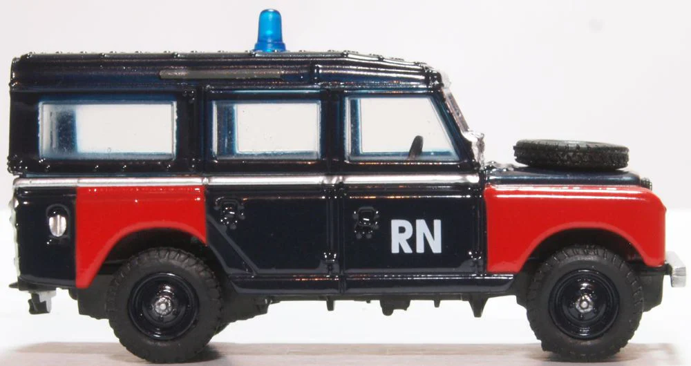 76LAN2021 Land Rover Series II LWB Station Wagon Navy Bomb Disposal - Image 4