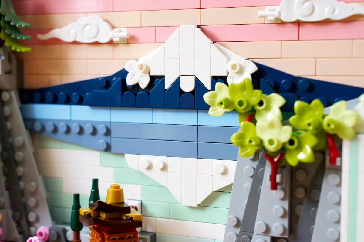 Lego Art Japanese Cherry Blossom Landscape - 31218 - Image 9