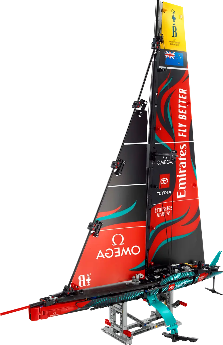 Lego Technic Emirates Team New Zealand AC75 Yacht - 42174 - Image 2