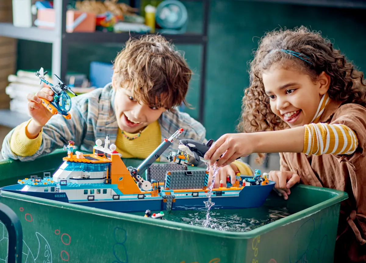 Lego City Arctic Explorer Ship - 60368 - Image 8