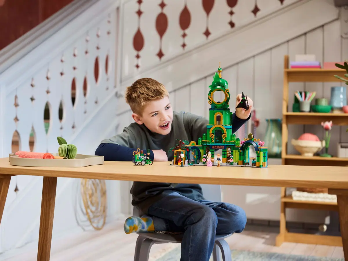 Lego Wicked Welcome to Emerald City - 75684 - Image 8