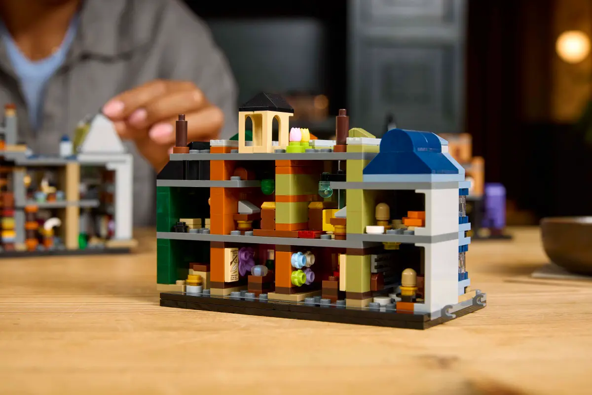 Lego Harry Potter Diagon Alley™ Wizarding Shops - 76444 - Image 12
