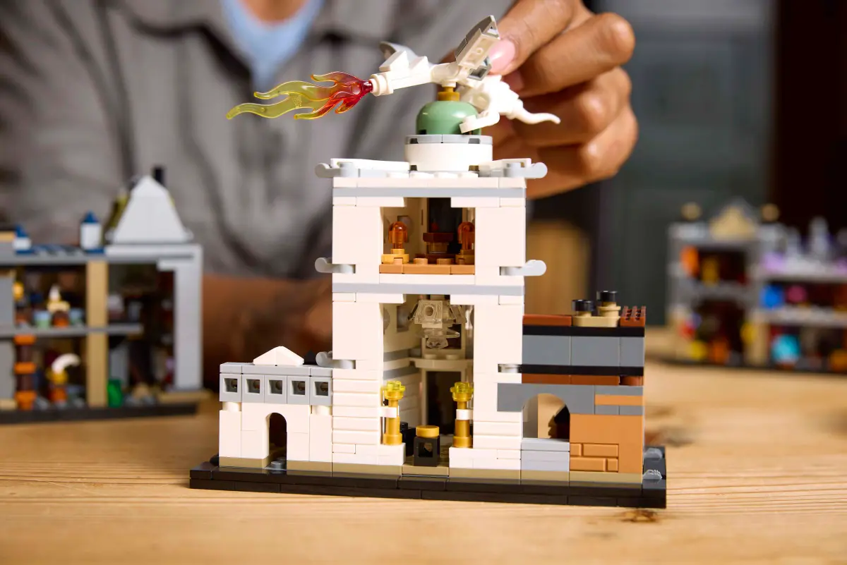 Lego Harry Potter Diagon Alley™ Wizarding Shops - 76444 - Image 9