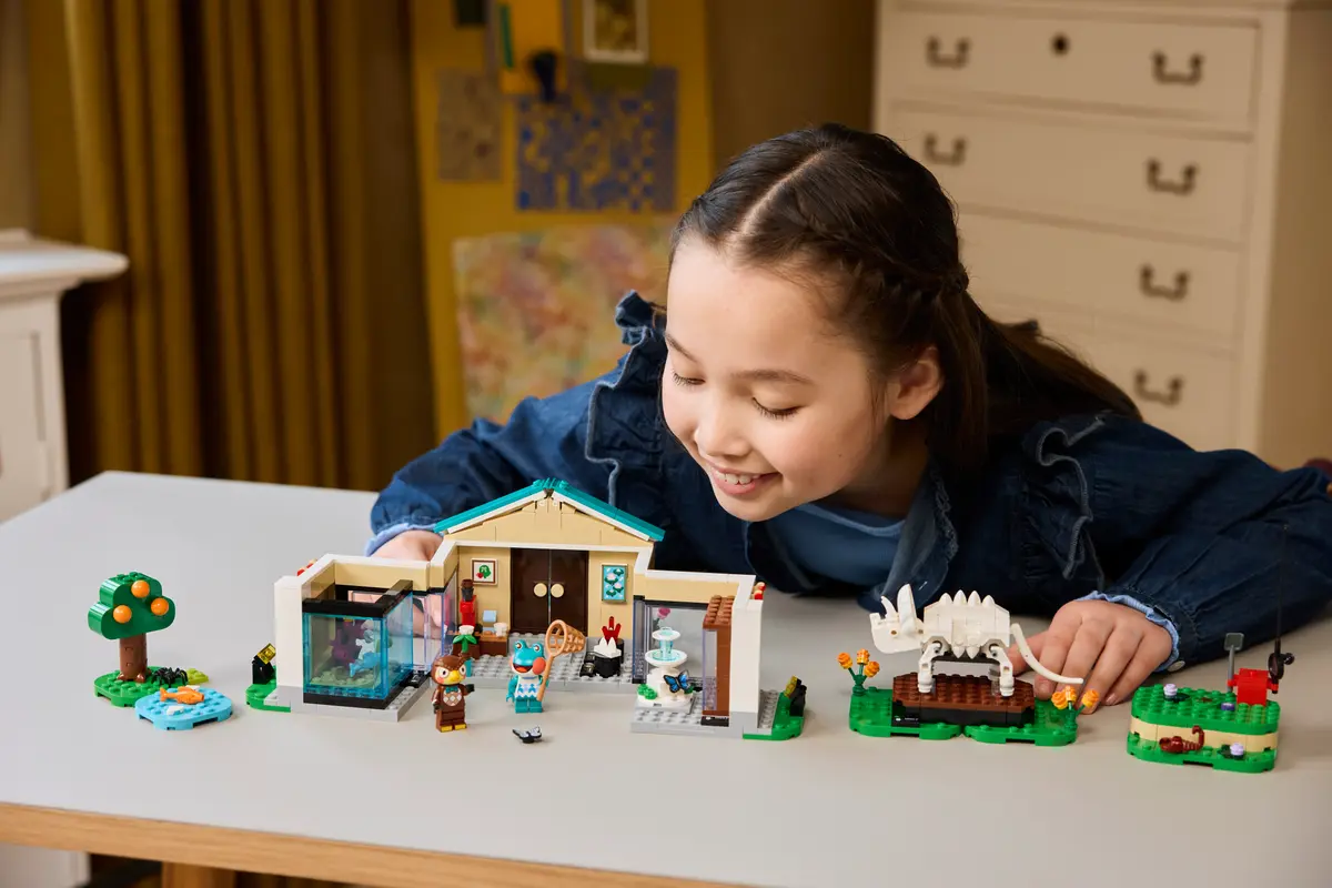 Lego Animal Crossing™ Blathers's Museum Collection - 77056 - Image 8