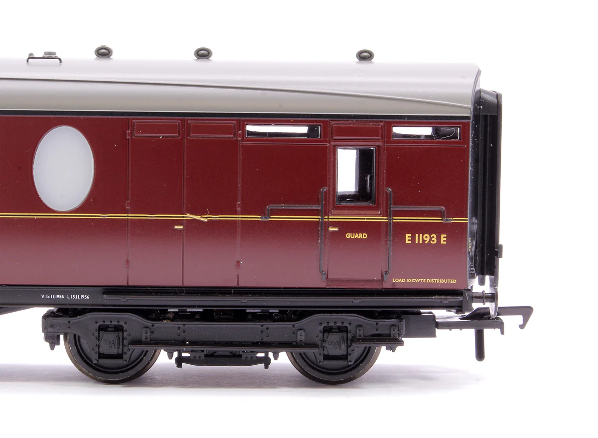 LNER Thompson Brake Composite Corridor BR Maroon No. E1193E - Image 5