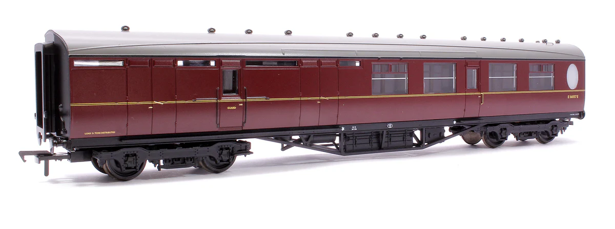 LNER Thompson Brake Second Corridor BR Maroon No. E16857E - Image 3