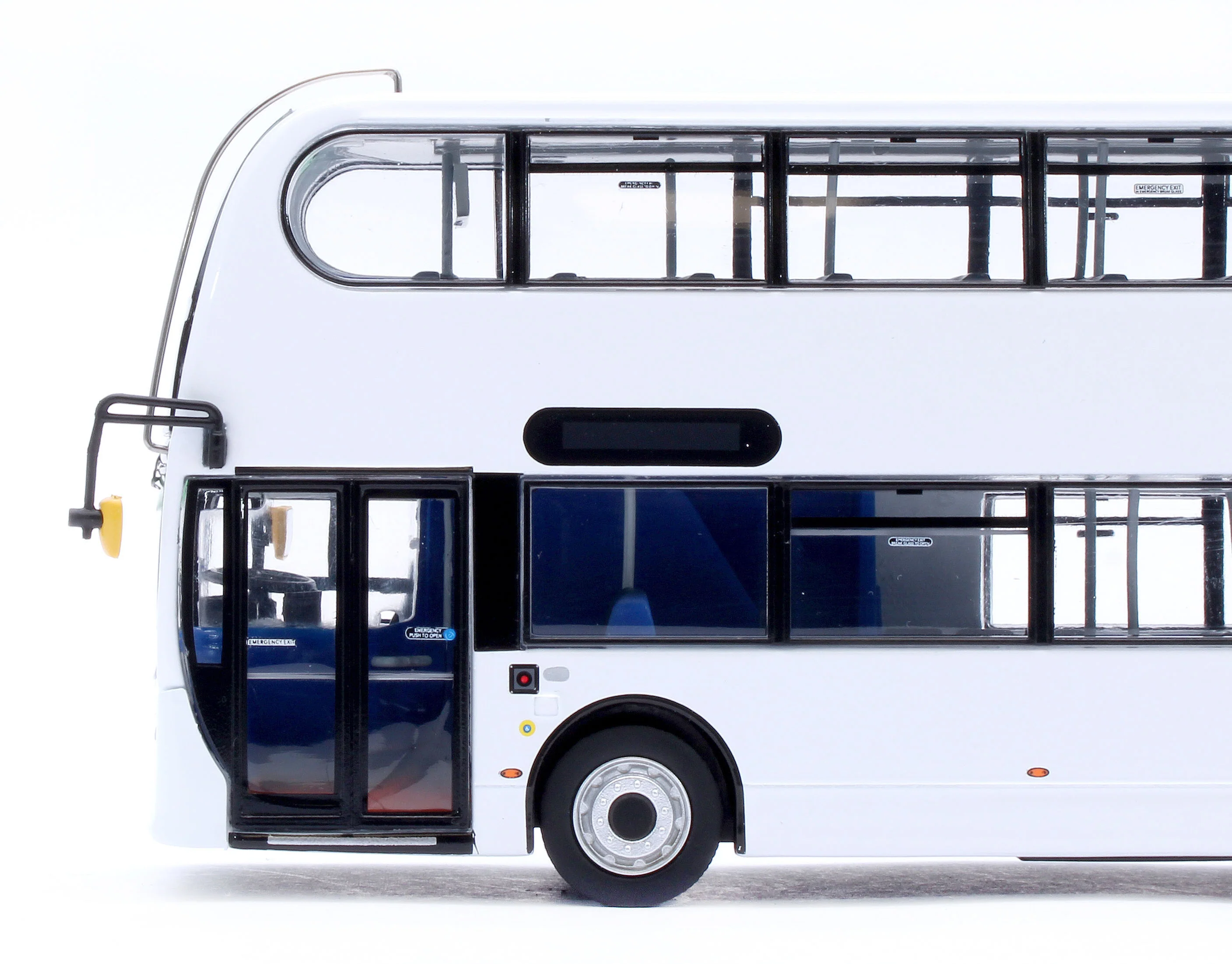 ADL Enviro400 Facelift Dealer White - Image 9