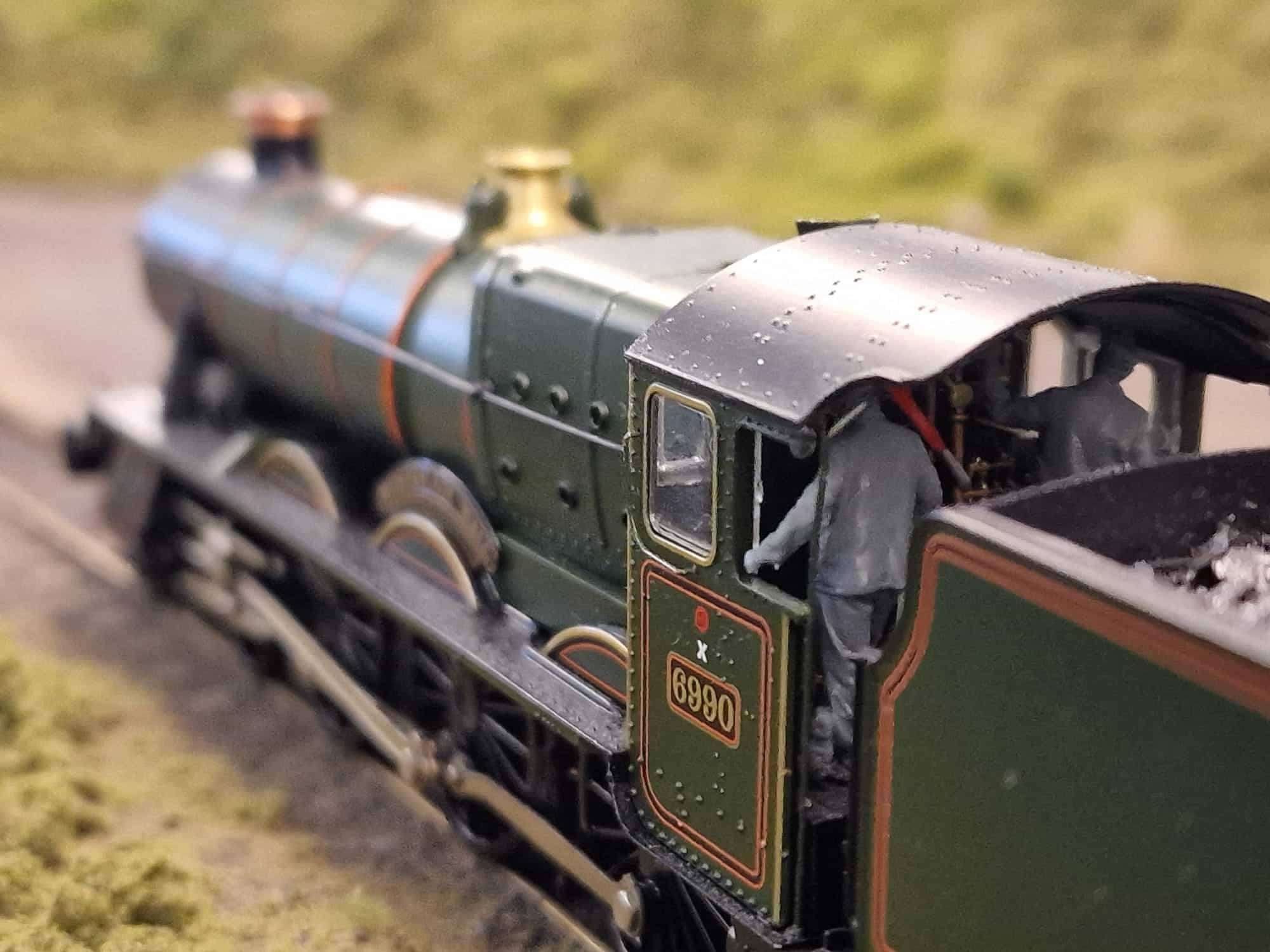 OO Gauge Loco Specific Crew - GWR Hall Crew Pack - Image 2