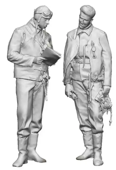 1:32 Scale - World War Two - Luftwaffe Pilots Reading Map