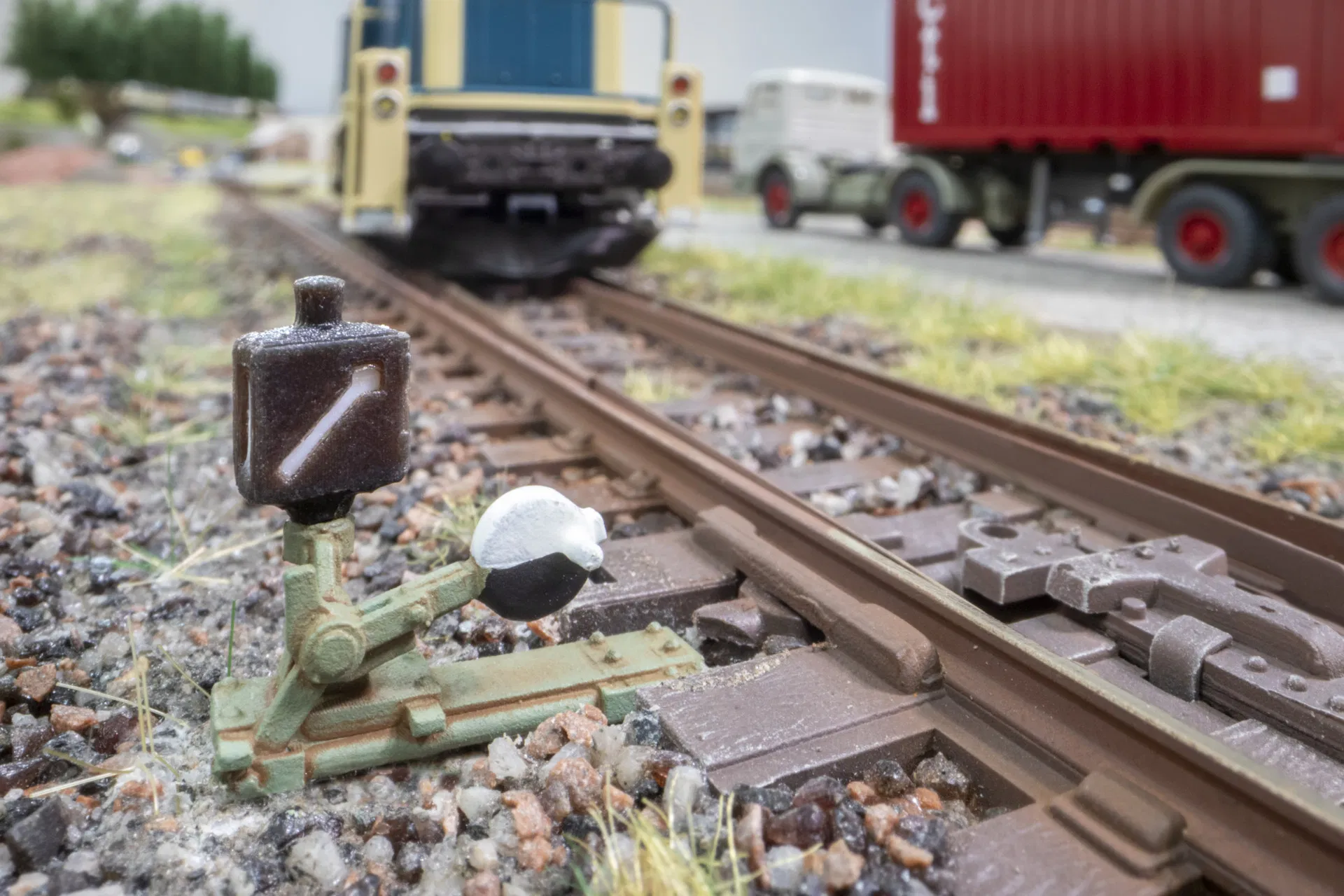 Control Lever w/Signal Lantern RH 3D Mini 5pcs (Pre-Built) - HO/OO Scale