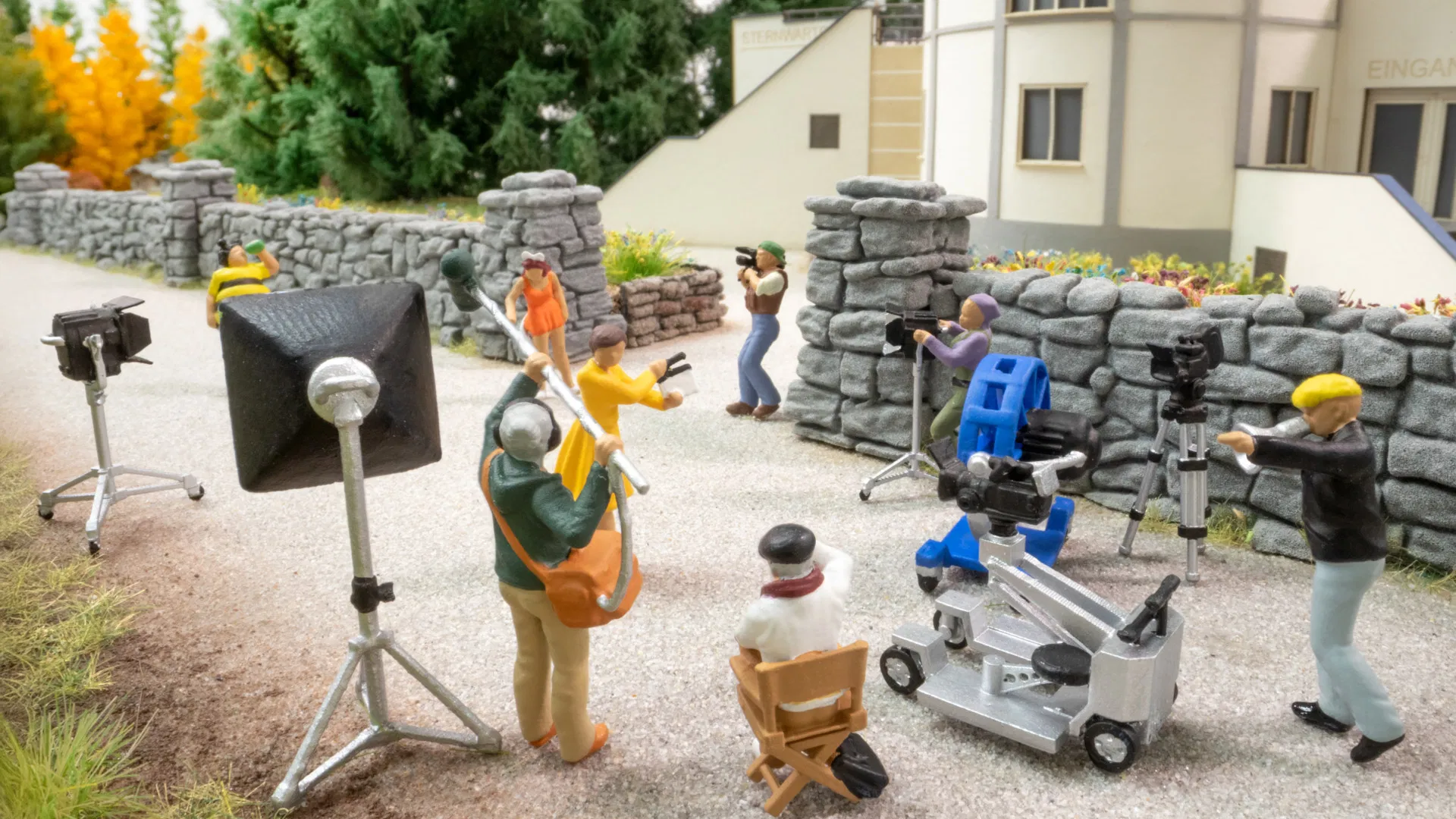 Film Set Themed Figure Set