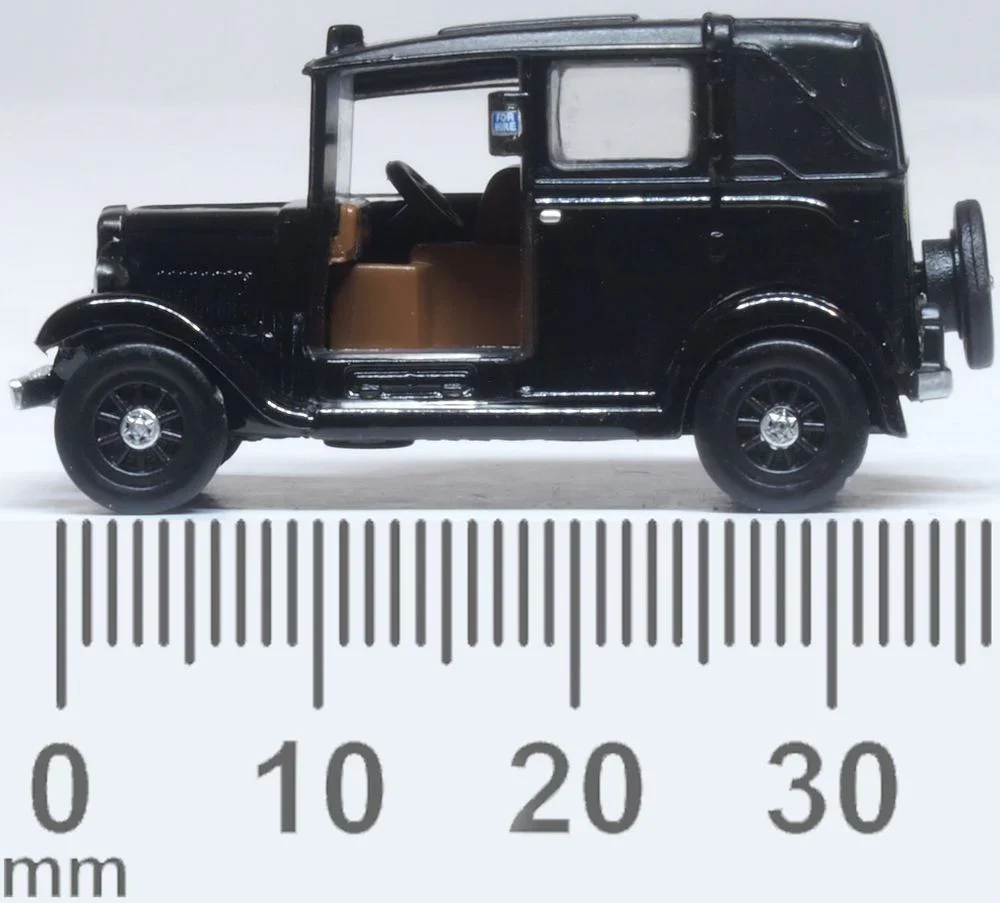 Austin Low Loader Taxi Black - Image 5