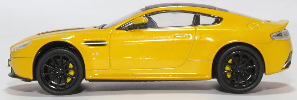 Aston Martin Vantage S Sunburst Yellow - Image 3