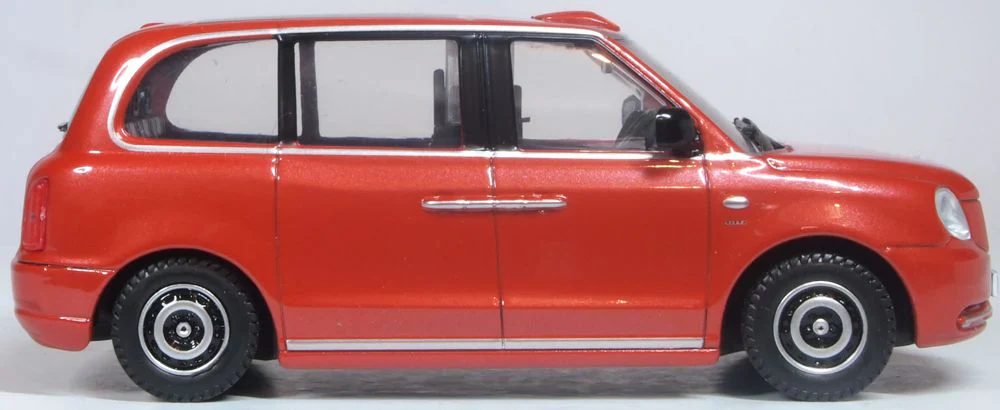 43TX5002 LEVC TX5 Taxi Tupelo Red - Image 4