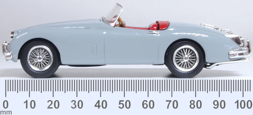 43XK150010 Jaguar XK150 Roadster Mist Grey - Image 6