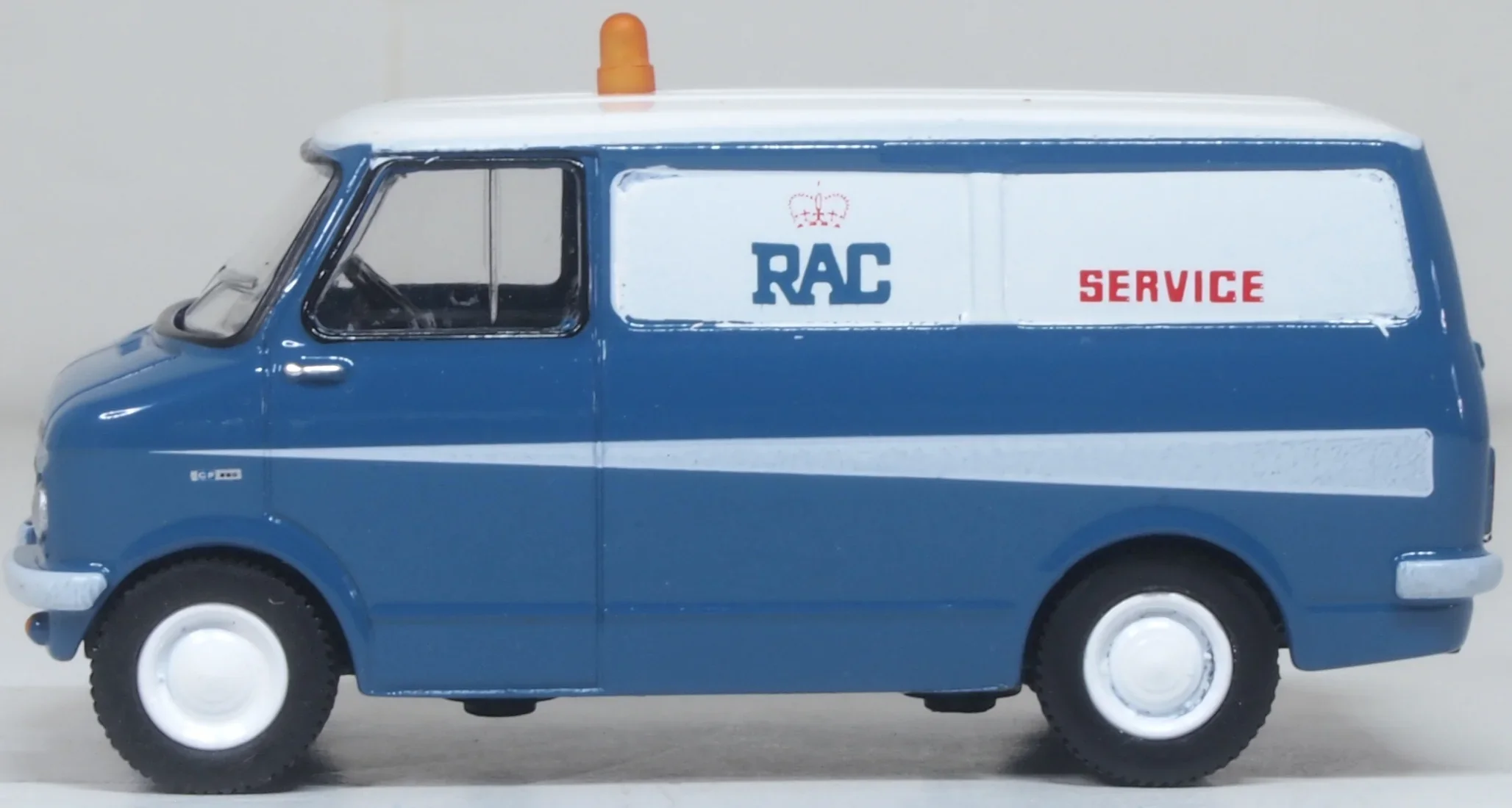 76CFV004 Bedford CF Van RAC - Image 3