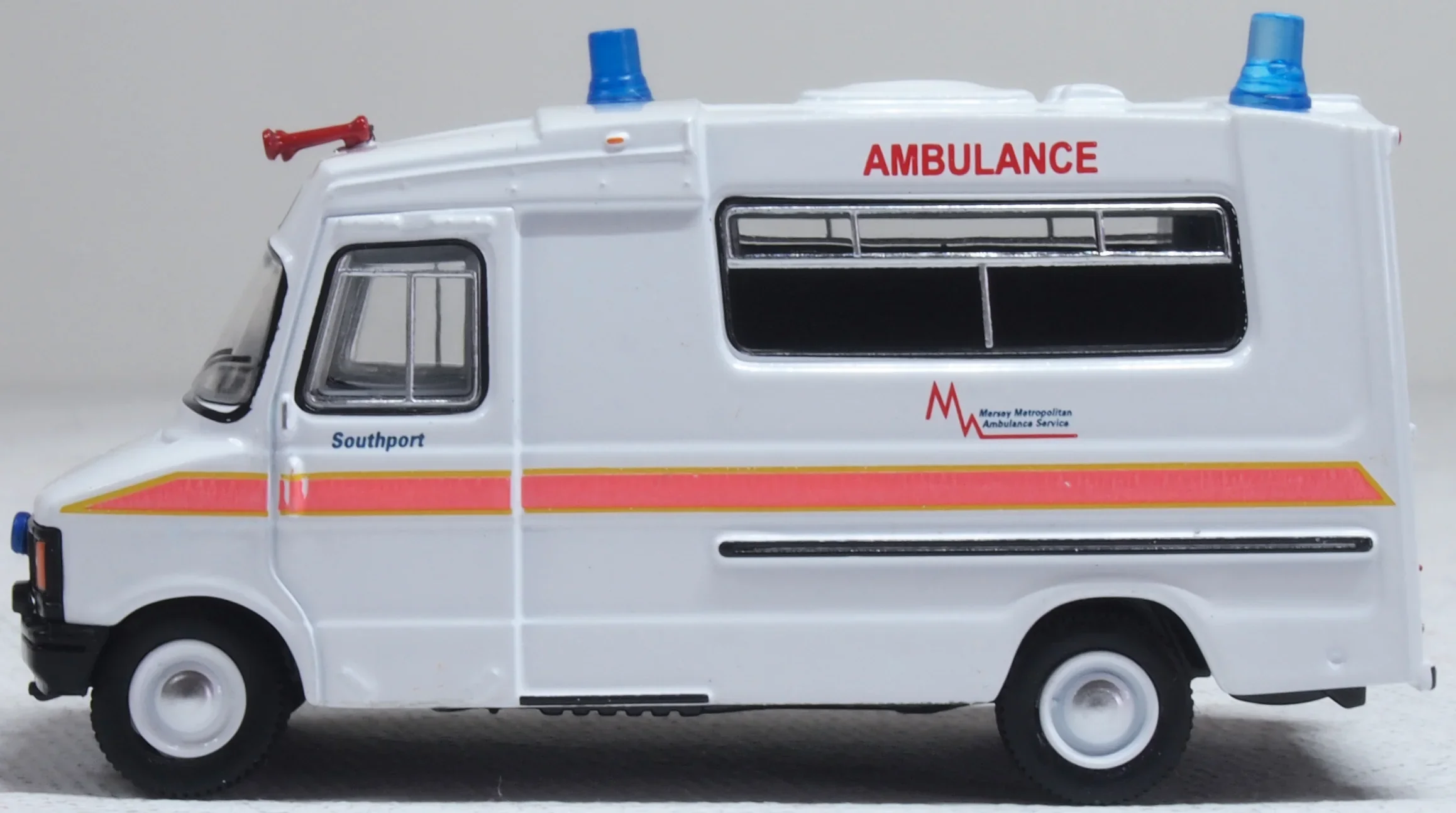 76HAN001 Bedford CF Hanlon Ambulance Merseyside Ambulance Service - Image 2