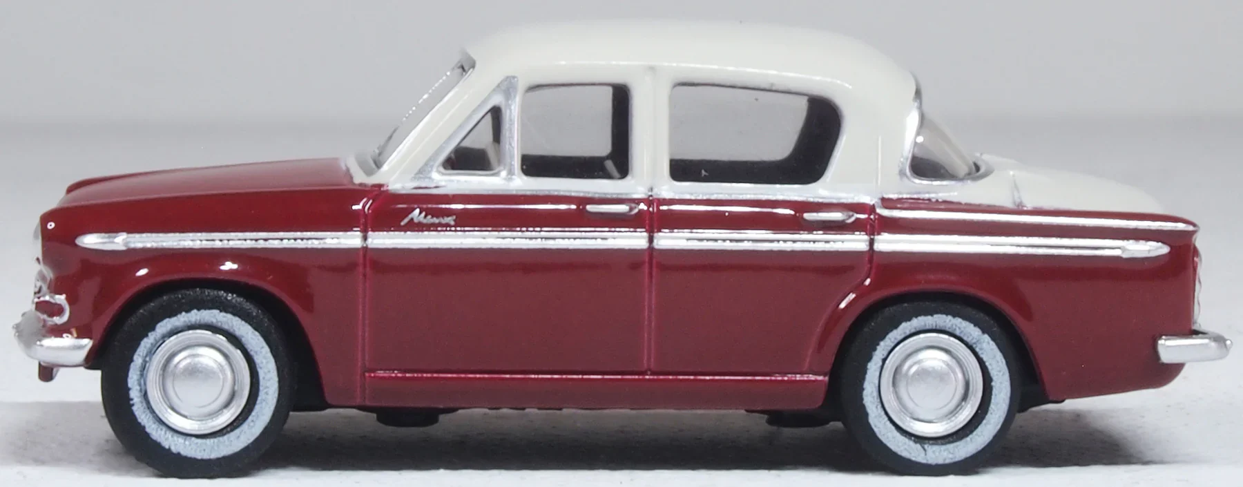 76HM002 Hillman Minx MkIIIa Pippin Red/pearl Grey - Image 3
