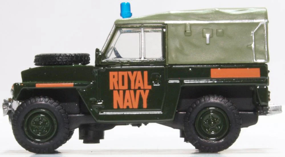 76LRL009 Land Rover Lightweight Royal Navy - Image 3
