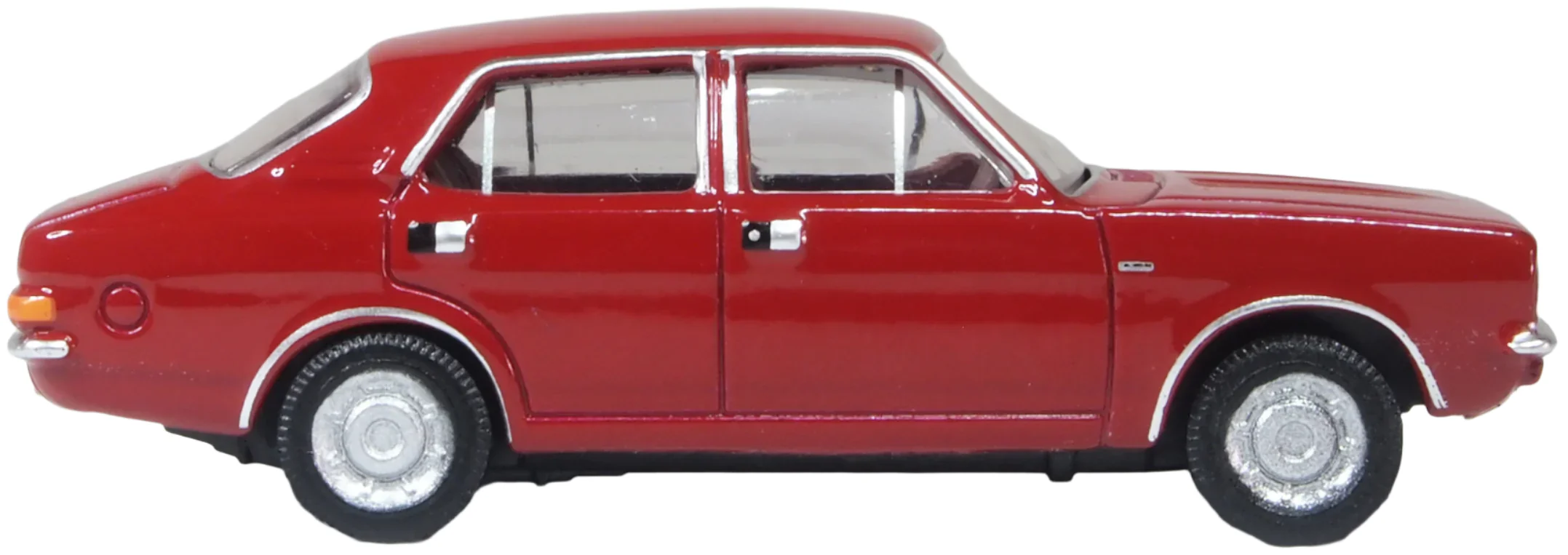 76MAR007 Morris Marina Damask Red - Image 5