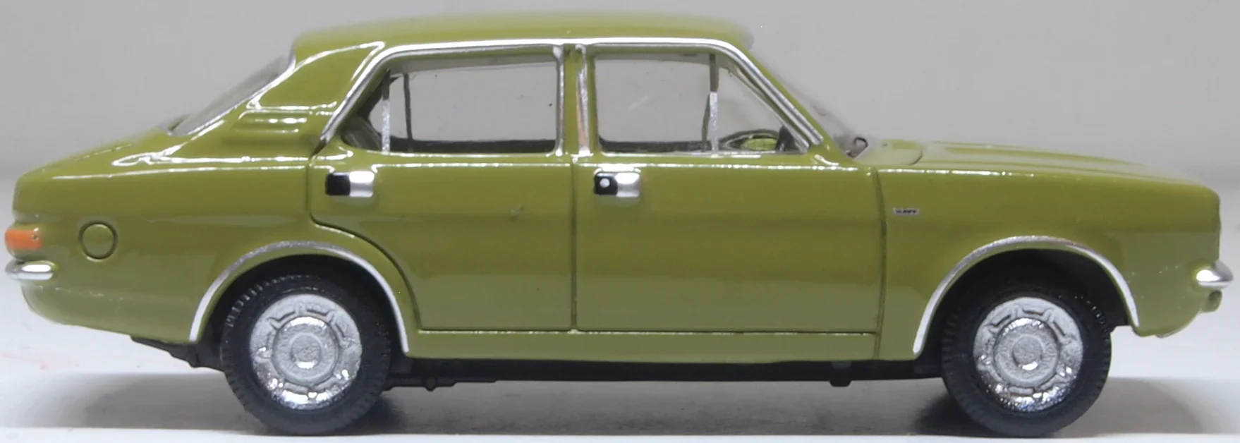 76MAR008 Morris Marina Limeflower - Image 3
