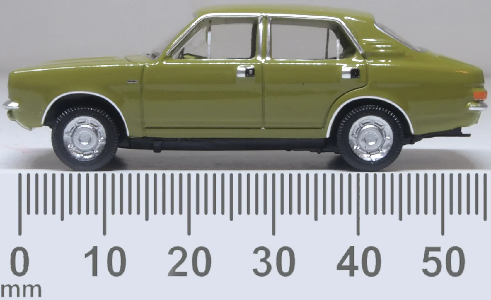 76MAR008 Morris Marina Limeflower - Image 6