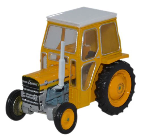 76MF002 Massey Ferguson 135 Yellow