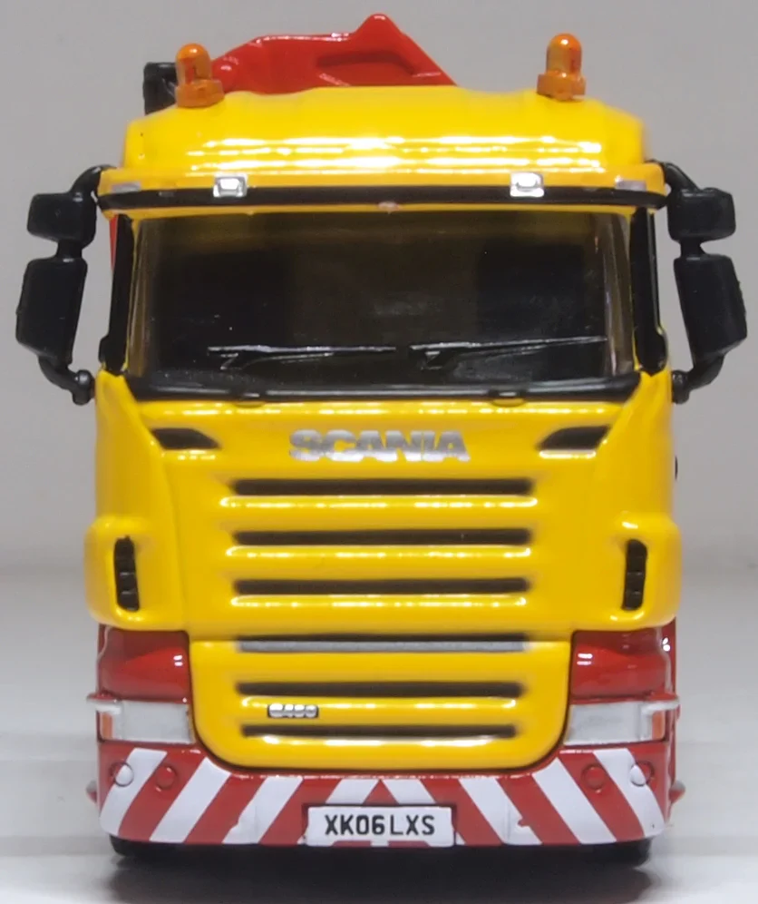 76SCL005 Scania Crane Lorry Yellow - Image 4