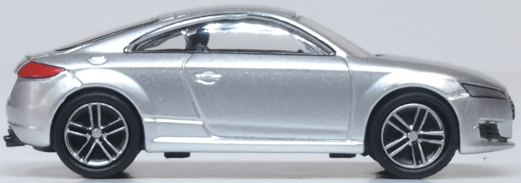 Audi TT Coupe Floret Silver - Image 4